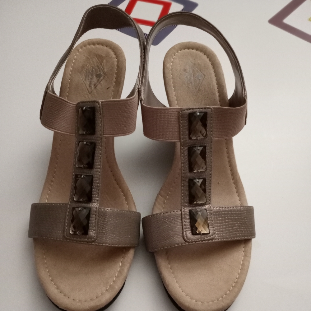 St John Bay Sandals for women. Size 9M